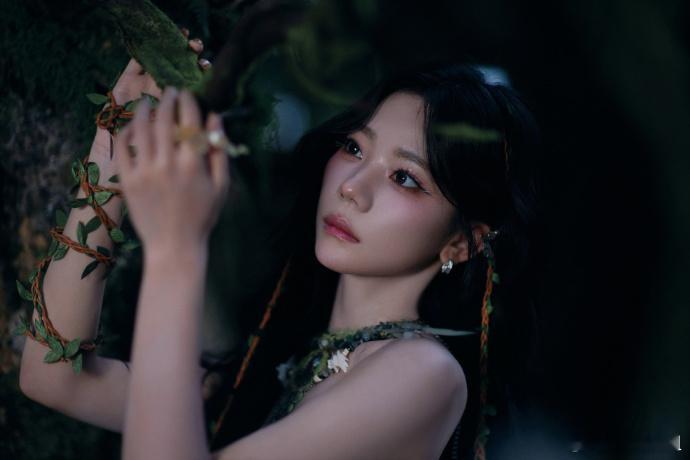 #张紫宁精灵公主##被张紫宁水灵灵的美到了#张紫宁的美丽是那么的纯净，让人心灵为