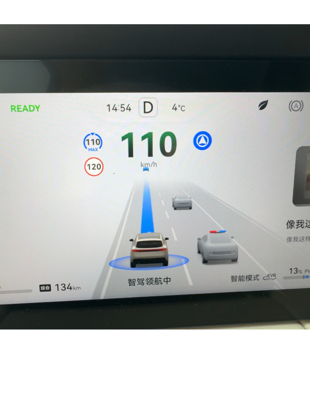 问界M5智驾版和新M7智驾版更新以后，新增了对特种车辆的识别，能识别救护车、消防