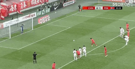 U23国足1比1朝鲜队

西安国际青年足球锦标赛上，四万多名球迷为中国队加油助威