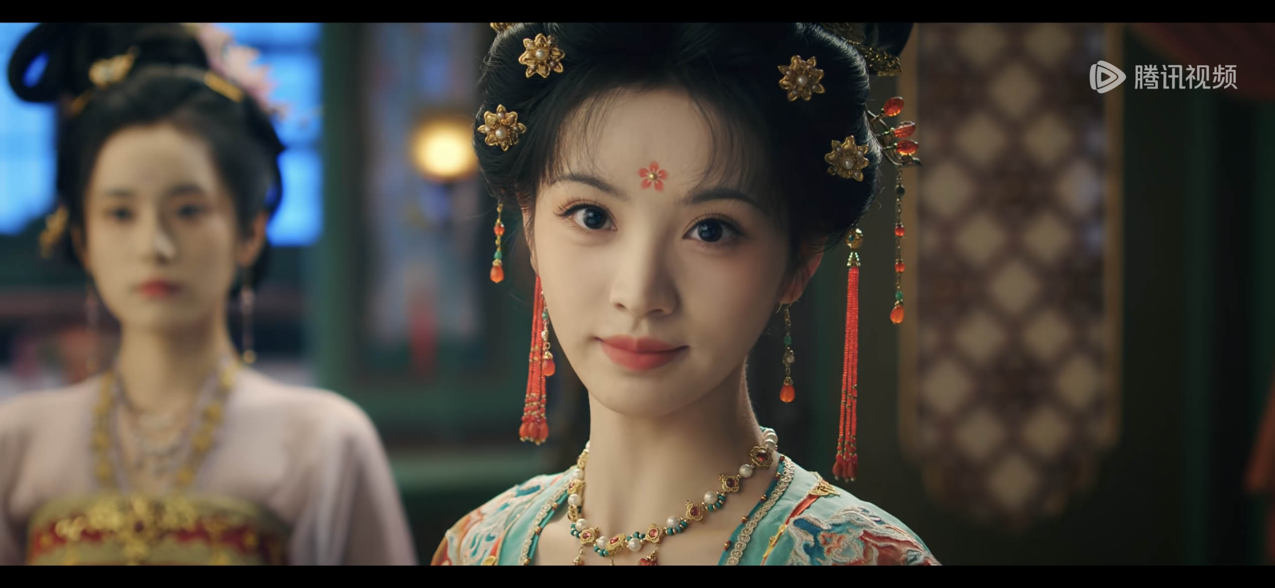 谁懂子夜归每出来一个女的我都说一声好美，每出来一个男的我都觉得一个比一个丑，怎会