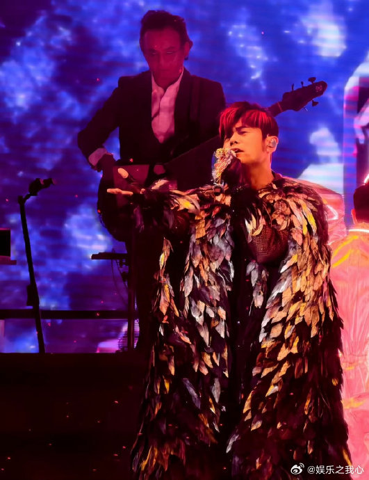 周杰伦3小时演唱会实唱不足90分钟家人们，最近周杰伦的演唱会可是闹得沸沸扬扬！一
