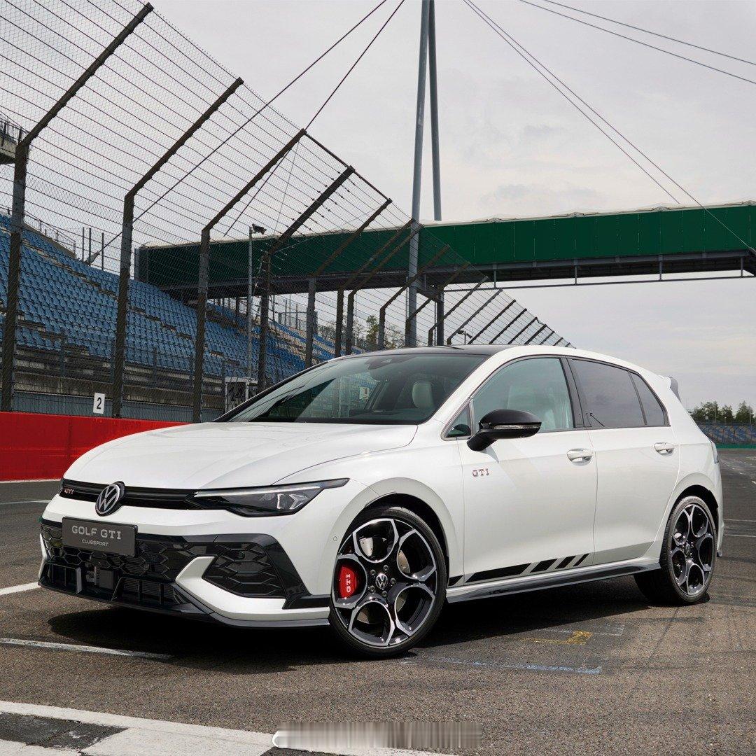 全新大众高尔夫GTI Clubsport2.0升涡轮增压汽油发动机最高可达300