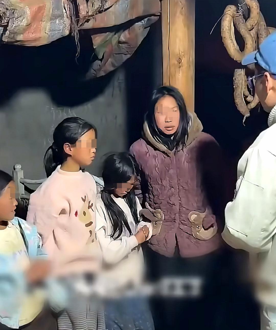 网红博主花18万帮扶反被骗？其实谁骗谁，我们都看错了！
近日，千万粉丝博主发布视