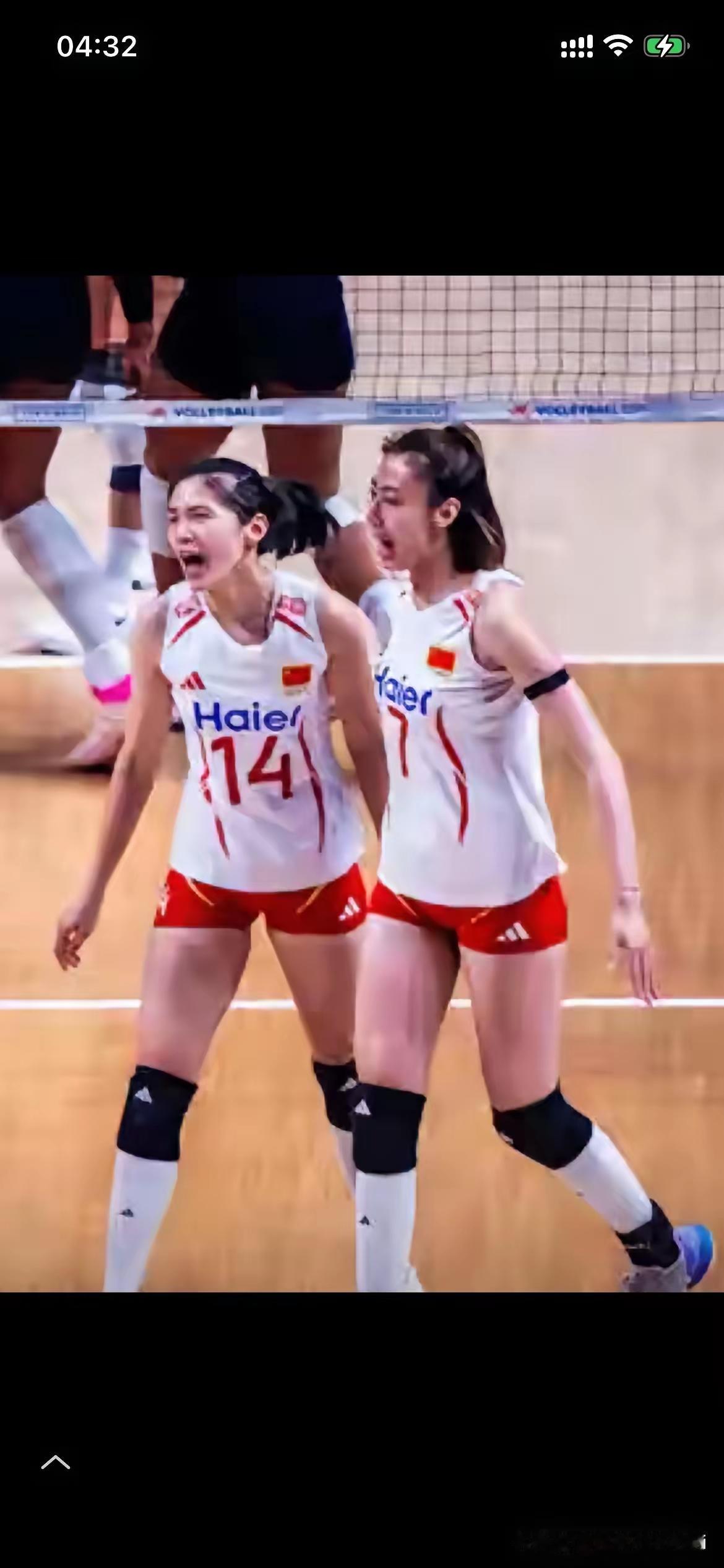 今天晚上的19：30，中国女排对土耳其女排，争夺决赛权。
土耳其是世界排名第三，
