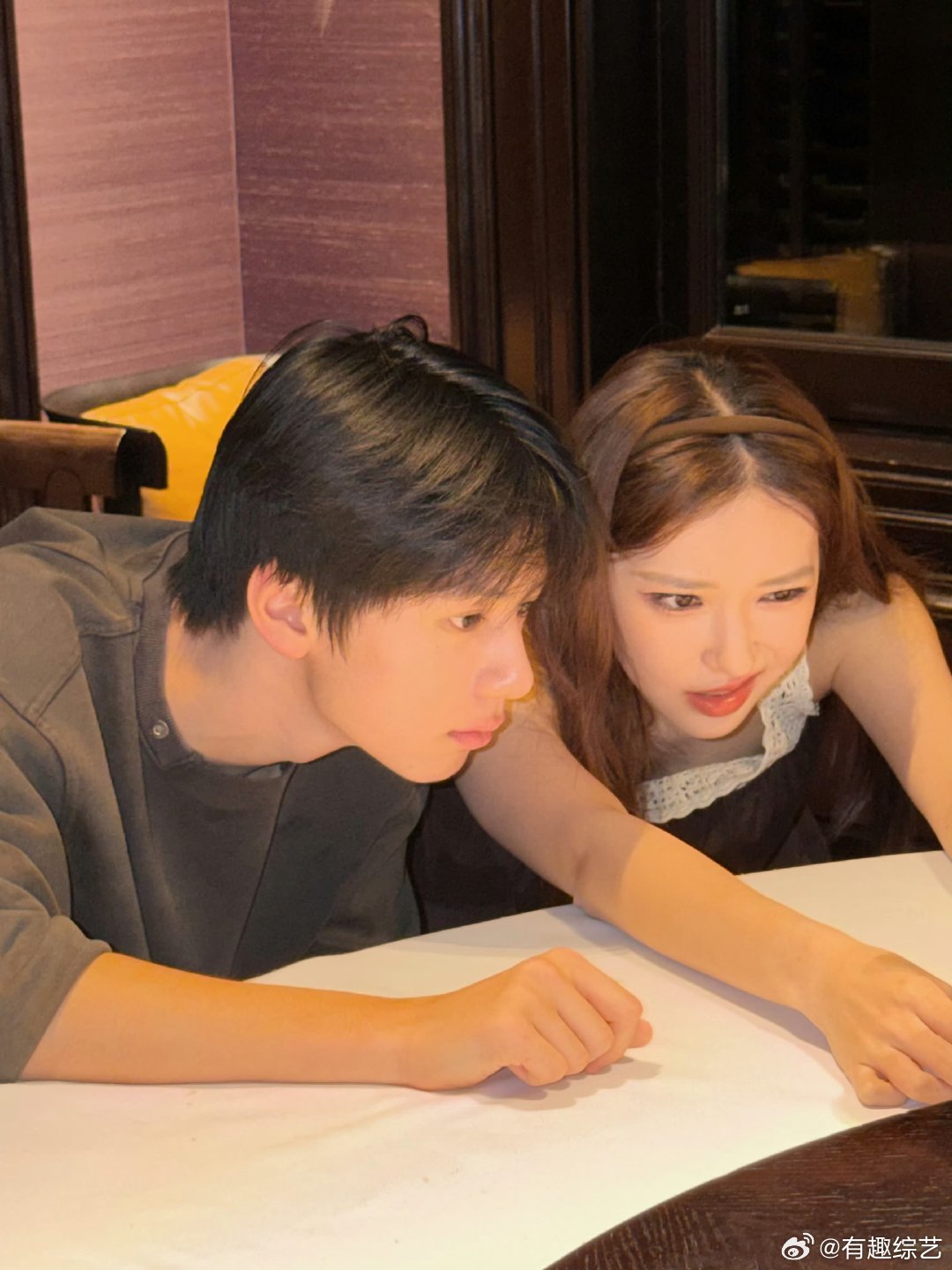 林子烨提前祝程潇生日快乐林子烨给程潇唱生日歌 林子烨提前祝程潇生日快乐，两个人凑