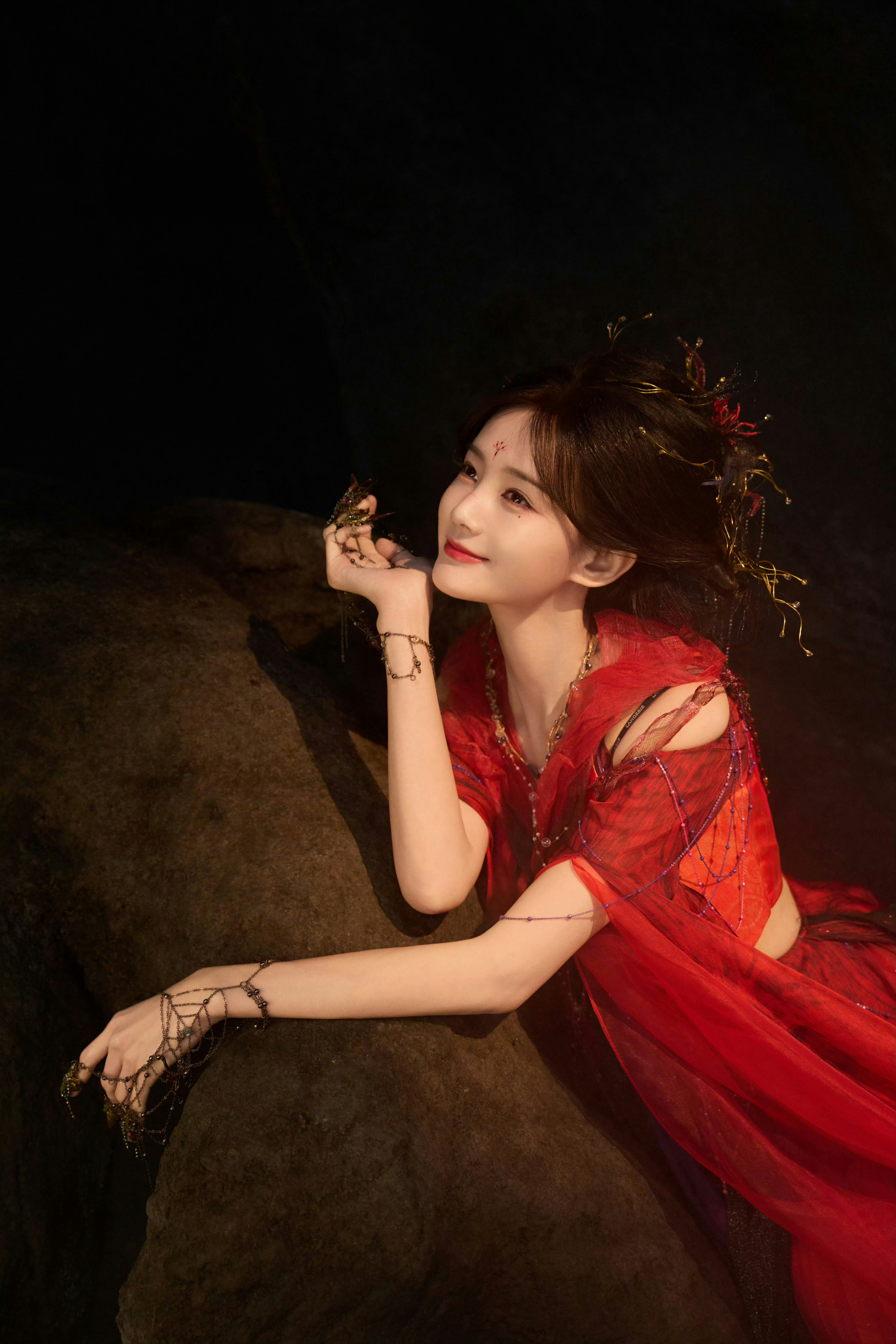 李一桐 x 清瞳真的好美[期待] ​​​