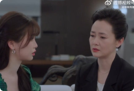 虞书欣[超话]卫枝母女和解里的中式温柔一本精美的手绘画本，悄然展现了中式母女间深