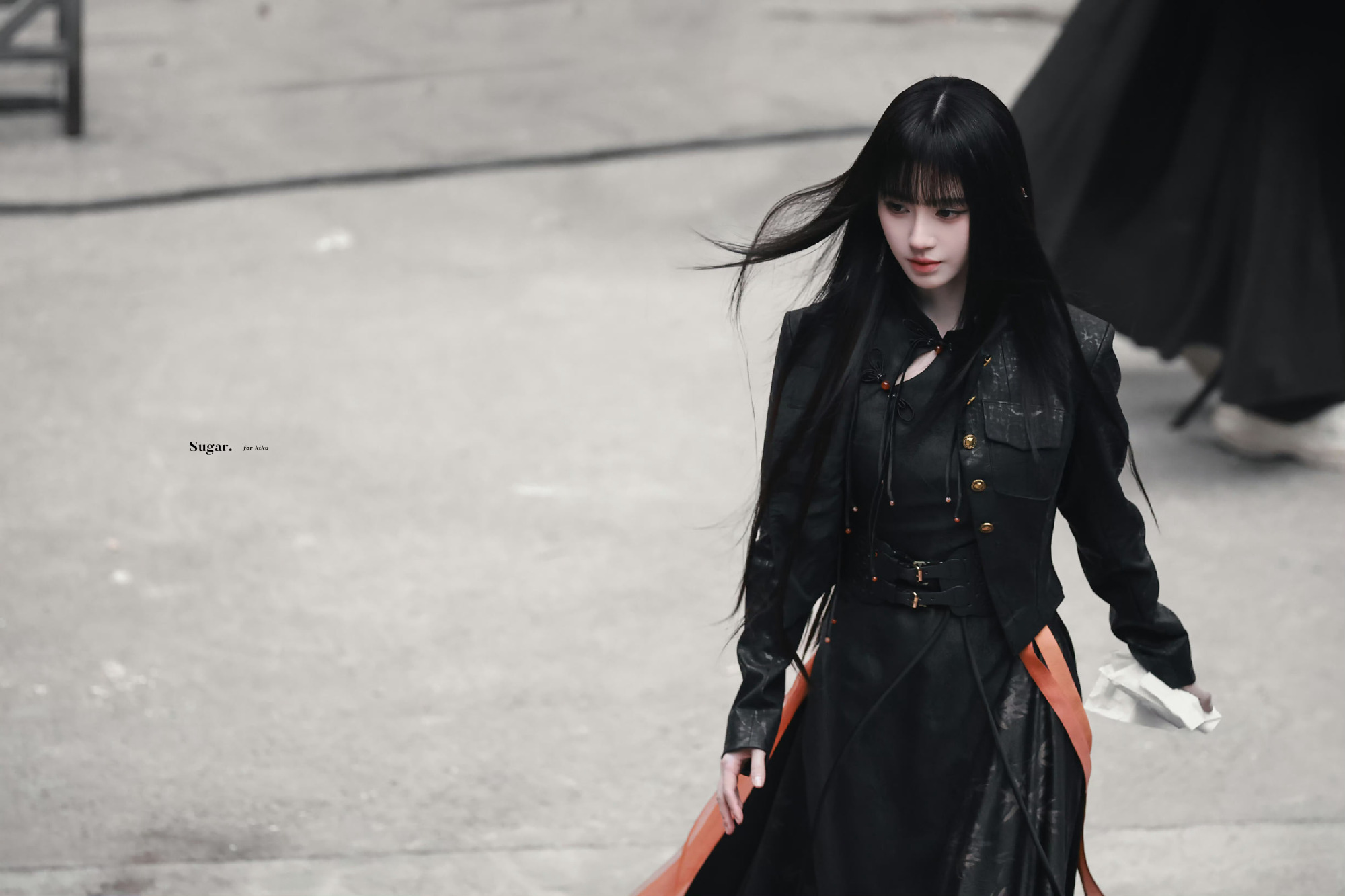 谁见了不叫声女王 