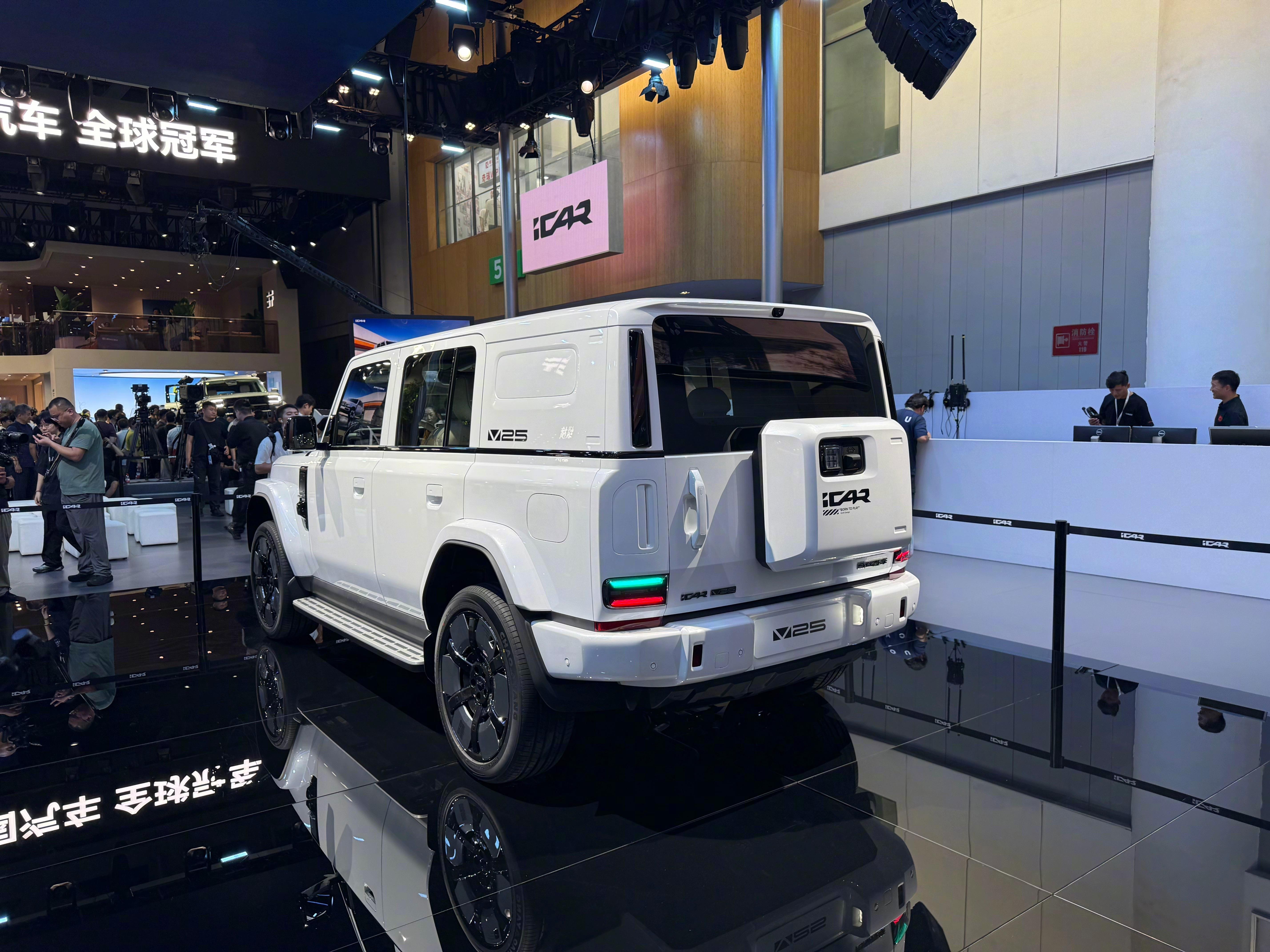 【212才是正版，其他都是山寨！】在2026成都国际车展，看到了icar V25