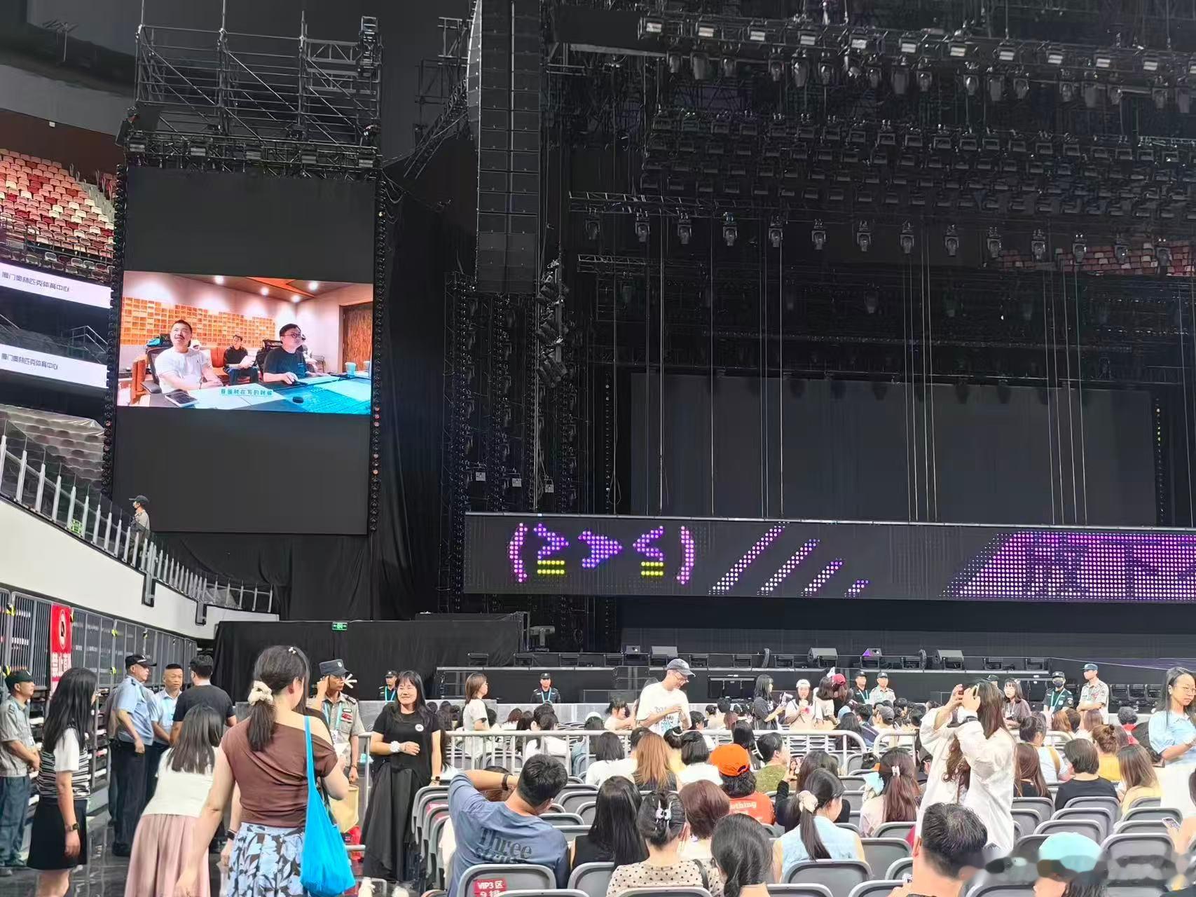 ella演唱会首唱八仙主题曲 被这中国速度感动了！太绝了，早上刚发布，晚上Ell