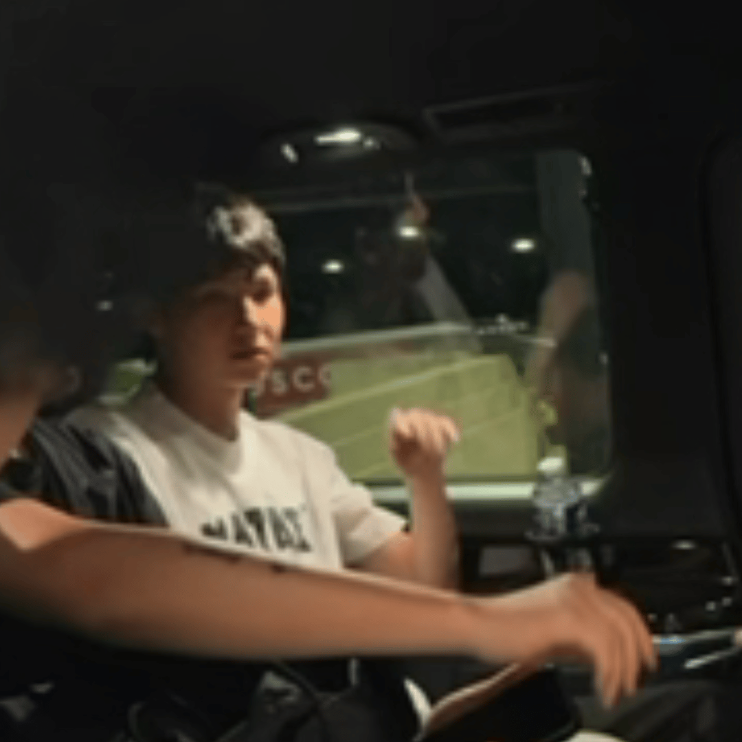 已人机化 