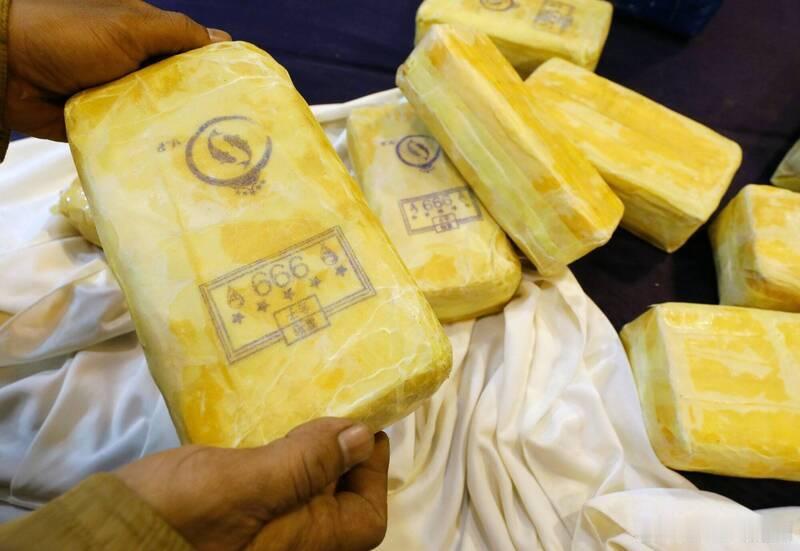 离谱！韩国前职业棒球投手沦为贩毒头目 指挥泰国毒品走私入境海外新鲜事 韩国釜山地