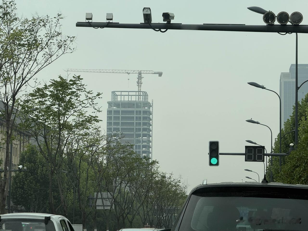 谁还敢说瑶海老破小？！闷声干大事[赞]
辖区专精特新企业「兴博科技」总部大厦悄咪