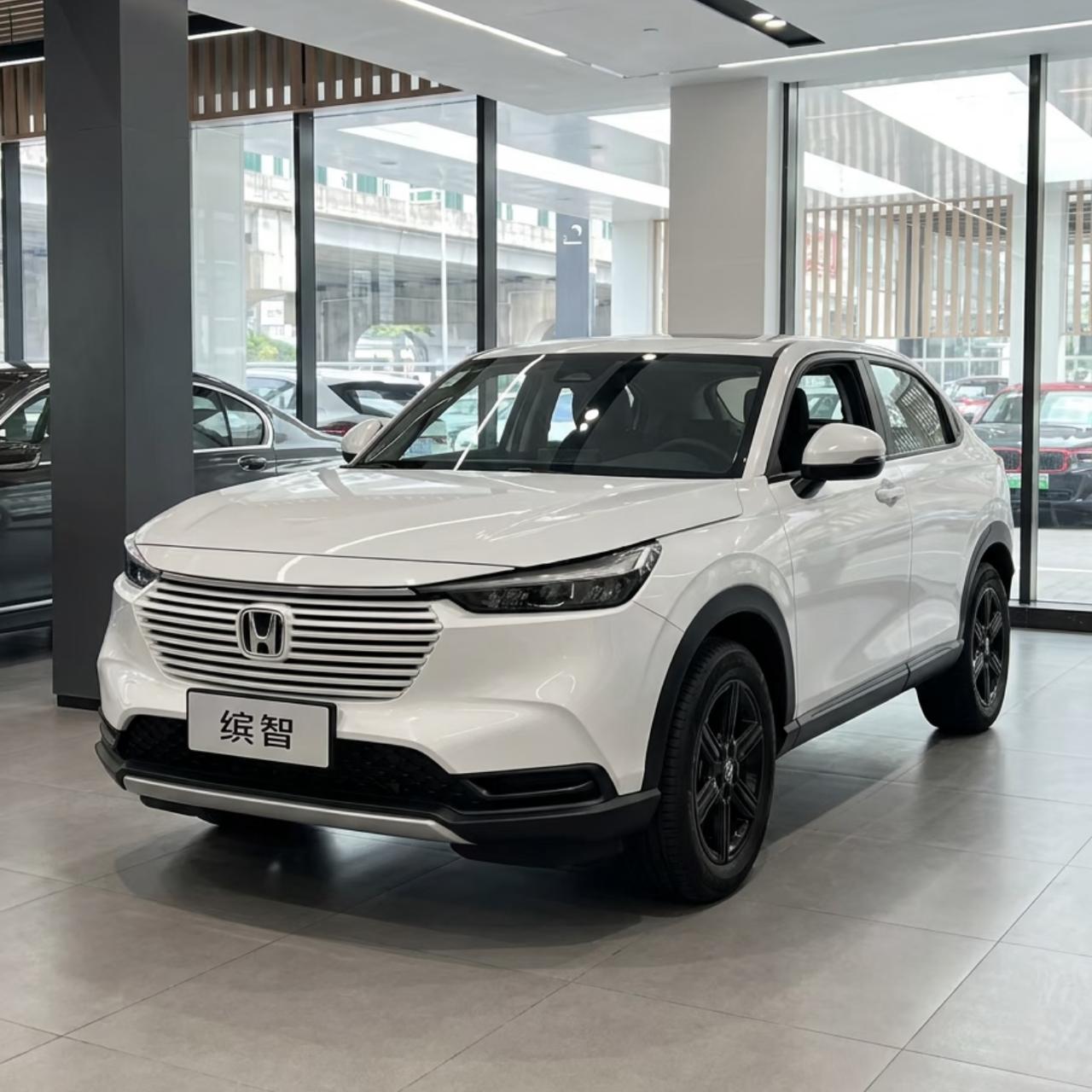 缤智定位入门SUV，到店看过，车身小巧，城市里面钻来钻去很舒服，停车毫无压力。车