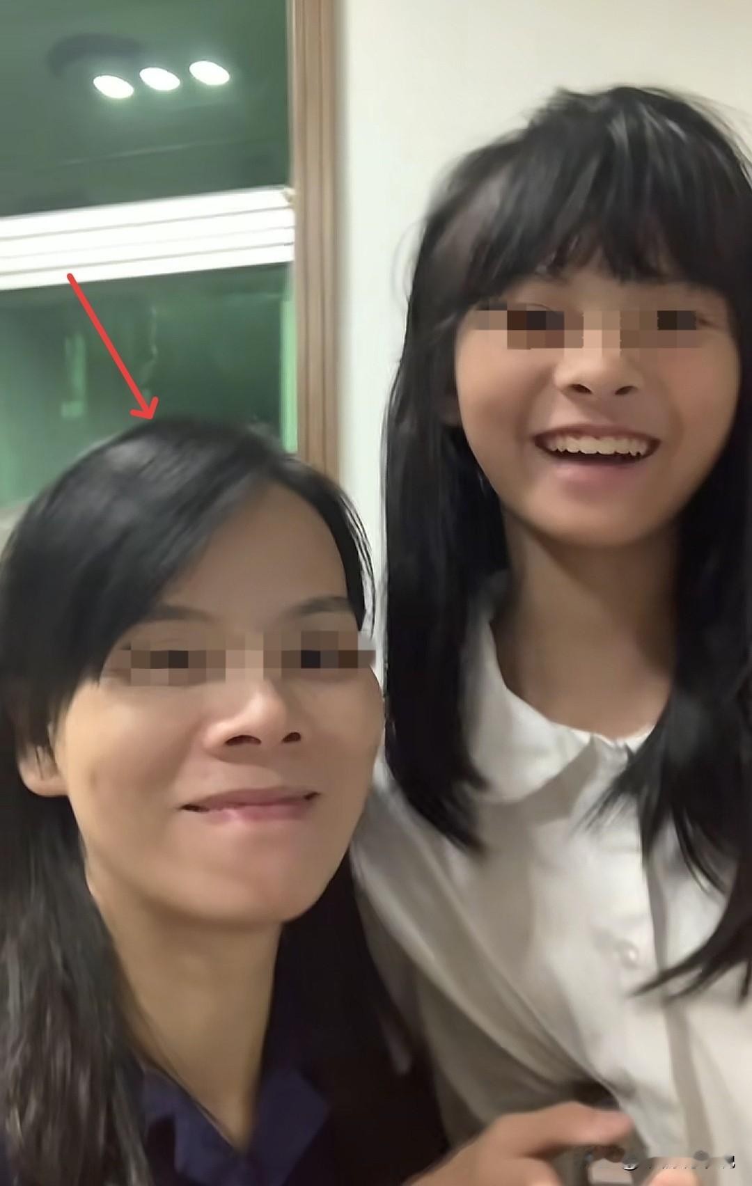 优优妈妈说，钟某当庭向她跪下磕头求原谅！

看了优优去世前后她妈妈的照片，真的是
