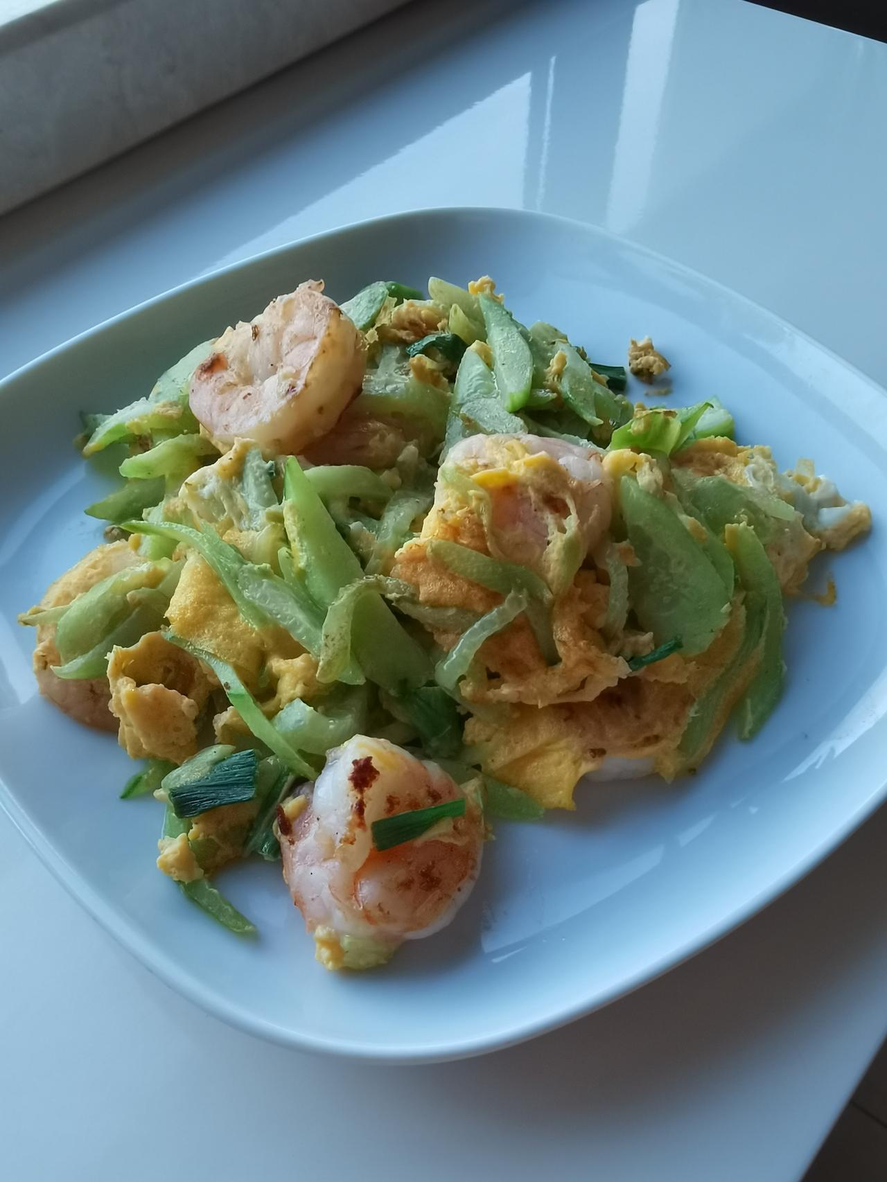 【星期五 早餐打卡】
黄瓜炒虾仁鸡蛋、牛奶咖啡、半片吐司。

【今日小感悟】
每