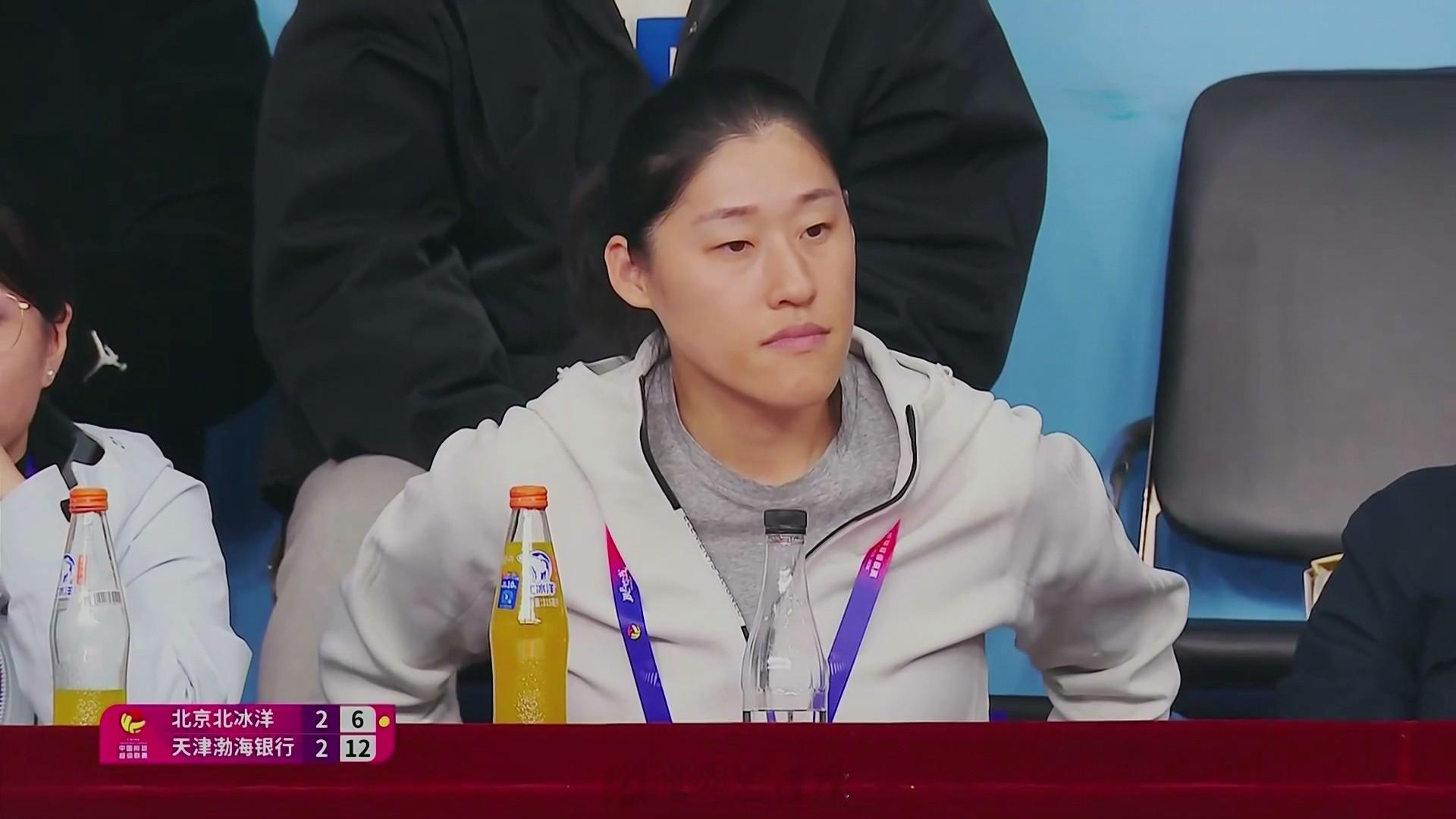 排球明星 北京市排球运动管理中心副主任、北京市木樨园体育运动技术学校副校长刘晓彤