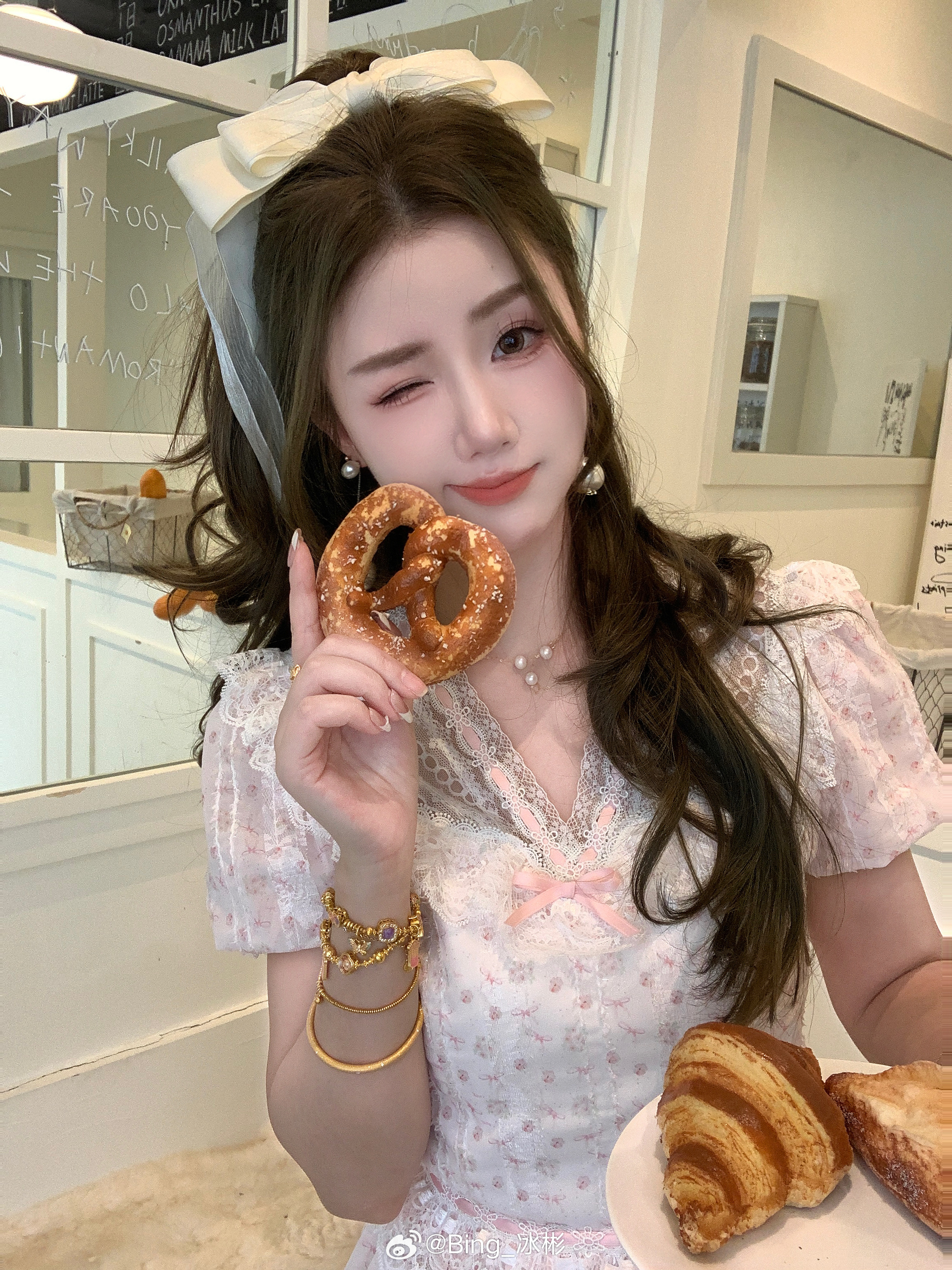 甜甜的出现🍩 ​​​