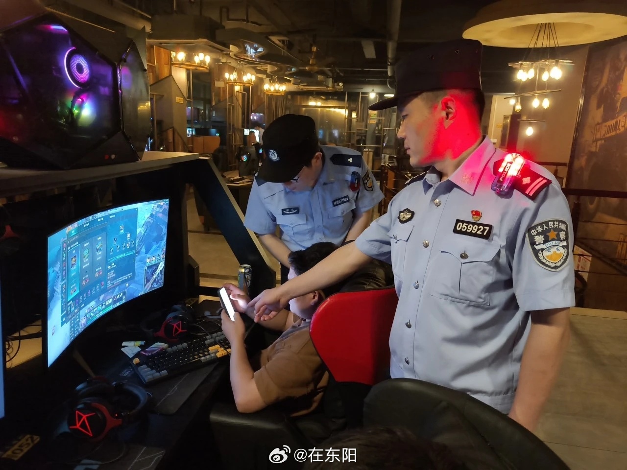 东阳身边事 为深入贯彻落实上级党委政府和公安机关工作部署，向全市人民展现维护社会
