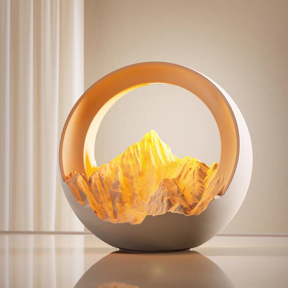 最近发现了超棒的日照金山精美摆件，居然还有香薰功能！
和华为那款售价1299元的