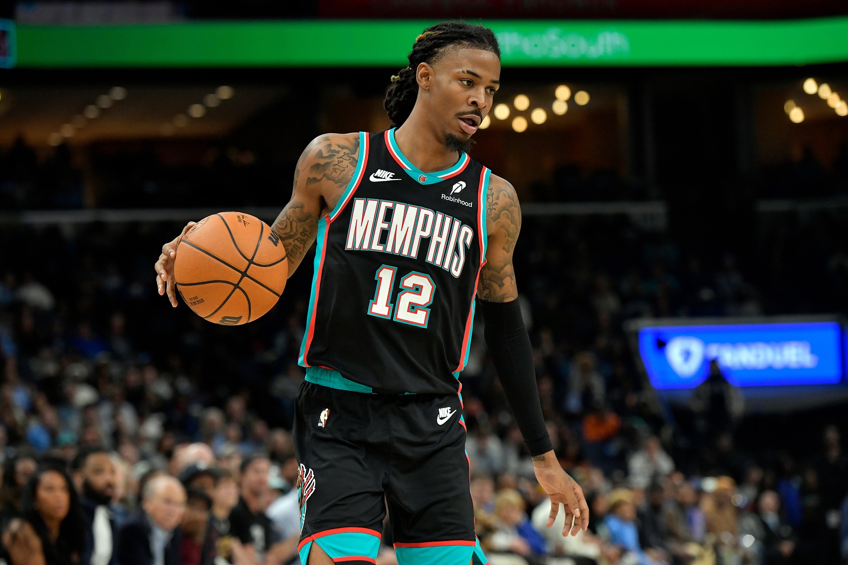 名记：森林狼也在关注莫兰特情况 火箭则不太可能追求他