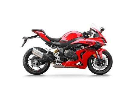 NK675（35980 元）：三缸街车，95 匹，KYB 减震 + 钛尺，性价比