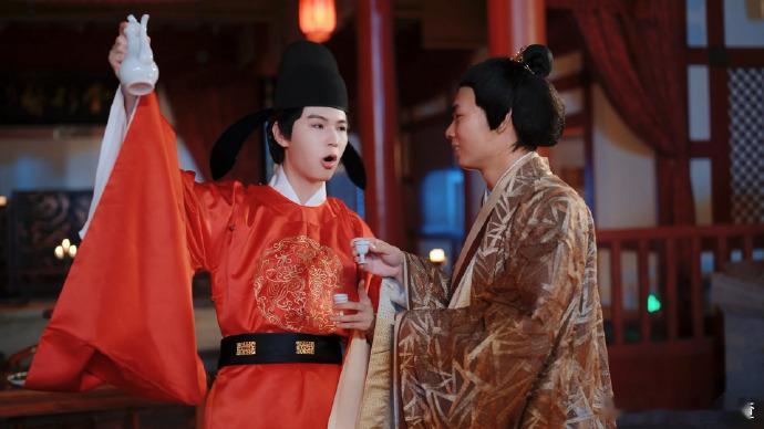 这把是大厂女孩的熟人局 这简直是给大厂女孩定制的梦幻联动！罗正和李希侃在新剧里同