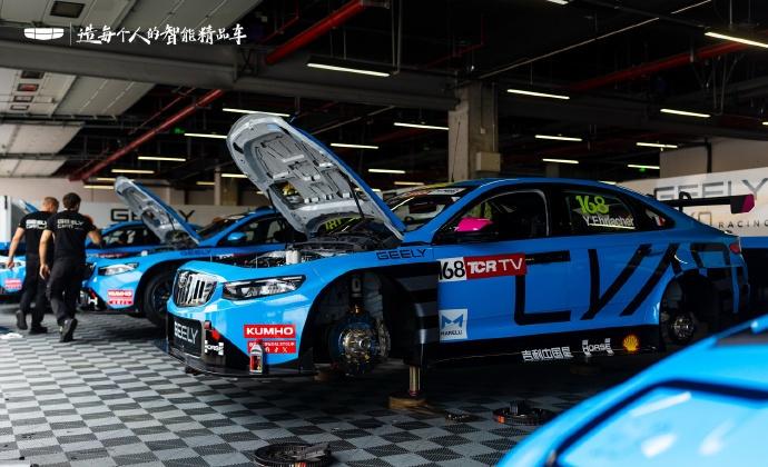 10月16日到18日，FIA TCR世界巡回赛第六分站在成都天府国际赛道开跑。这