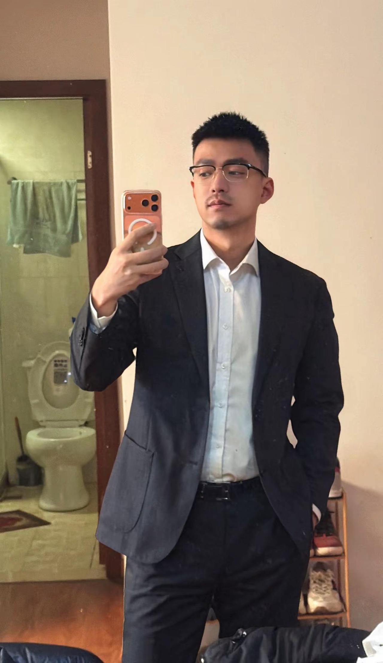 北京我来了，你看我可以么。正装穿搭 正装男 正装 西装ootd 西装控