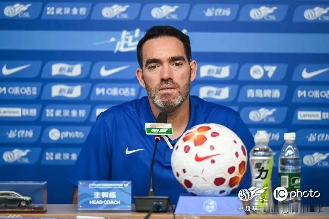 2026中超第22轮补赛｜浙江队VS武汉三镇赛前新闻发布会 苏亚雷斯：全力以赴，