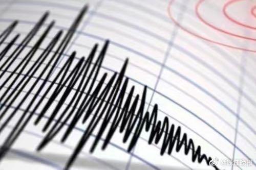 【#日本一地12天地震近850次#】日本气象厅发布消息称，当地时间7月2日15时
