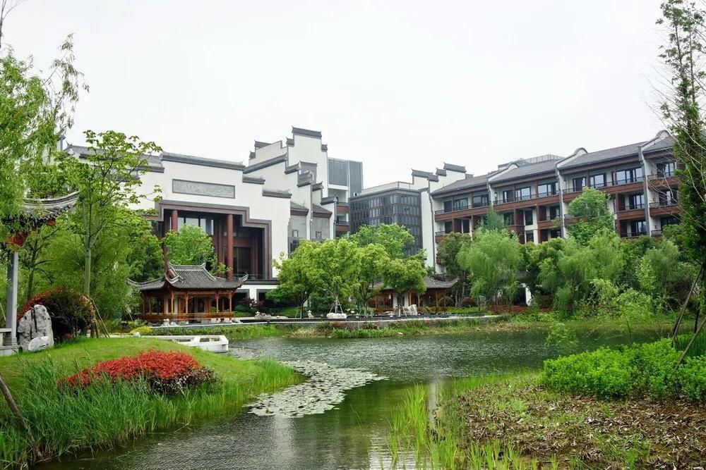 2018-04-13 巢湖岸边的宾馆