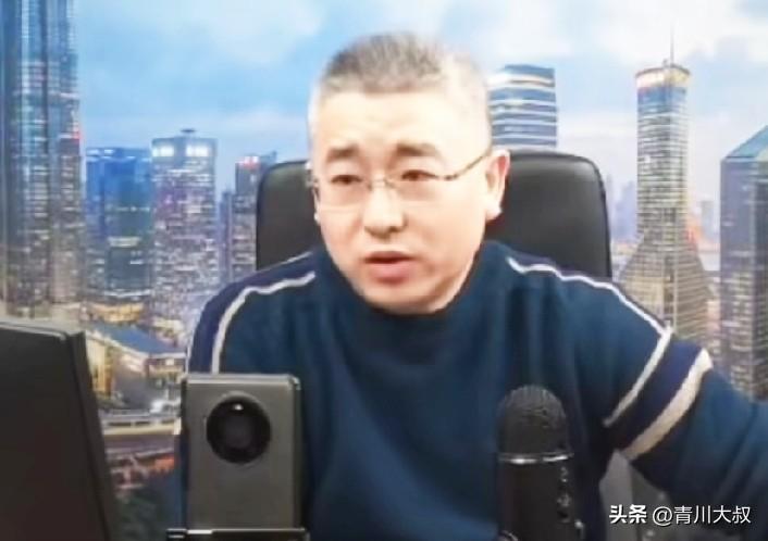 樊振东为什么不回来打比赛？大V老徐看法很犀利！

他说:樊振东是否回来打世乒赛？