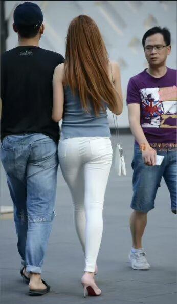 与其相信人品，不如相信人性，永远不要借太多钱给别人。 熟人之间的嫉妒心最强，所以