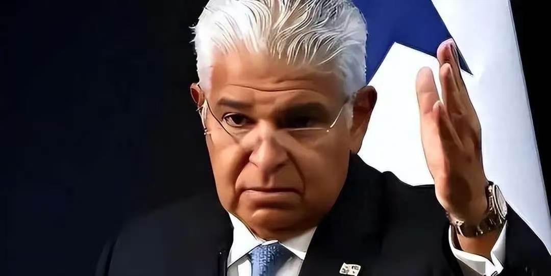 巴拿马港口还在中资手里，美国政客根本没去，所谓强占全是编的。

最近网上传得神乎