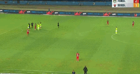 打完裁判，打对手，中国足球在这个炎热的夏天有火气🔥！到底是阿奇姆彭不想踢了，还