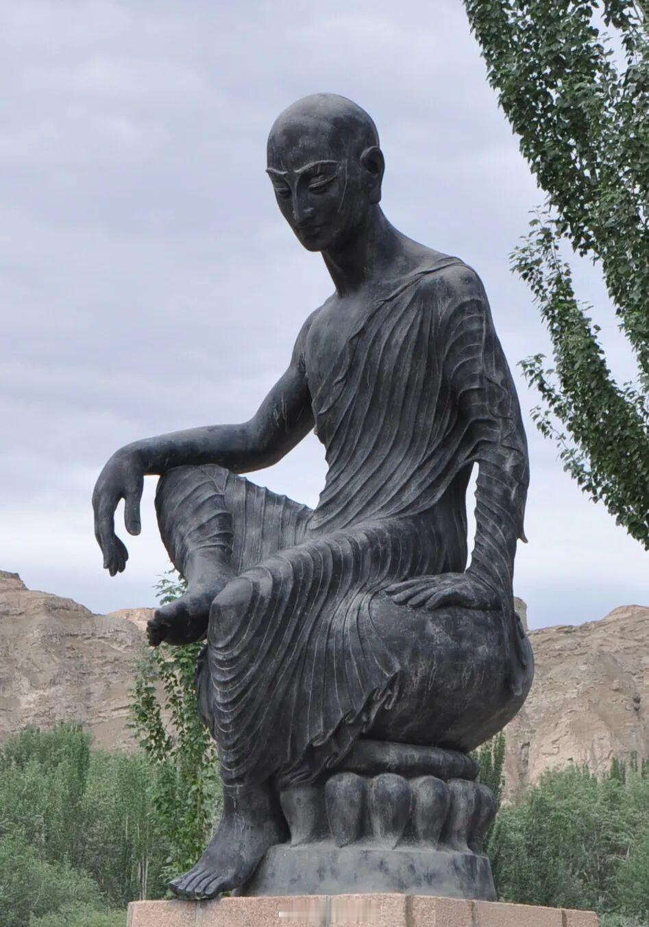 丙午年四月十三恭逢        鳩摩羅什大師圓寂紀念日 