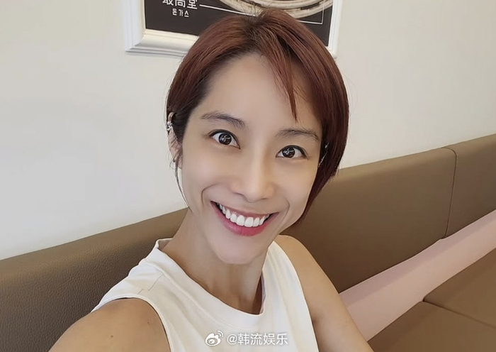 【Jewelry赵敏雅公开被送进急诊室的情况】赵敏雅表示:“父亲的祭祀、准备时隔