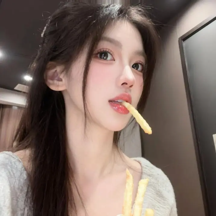 AI柔焦自拍 随变ai随便玩 peng一下击中你 写真情绪片