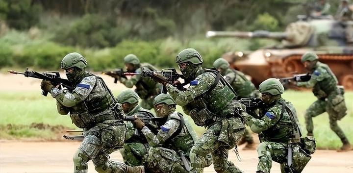 这事得从台"防长"顾立雄的最新表态说起。6月24日，台湾地区"防务部门负责人"顾