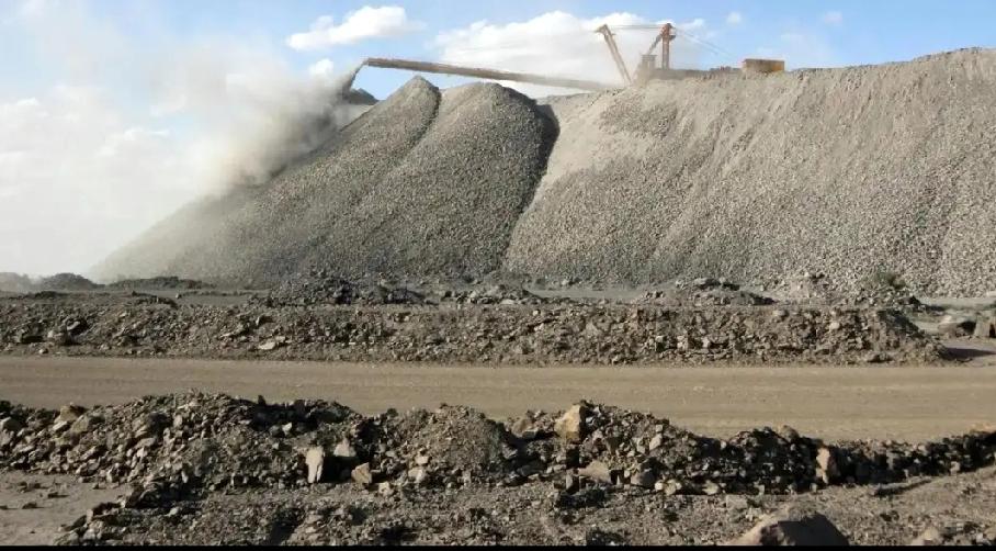 2025年，稀土钇成了全球科技圈的焦点，价格暴涨超1500%，从2024年底的8