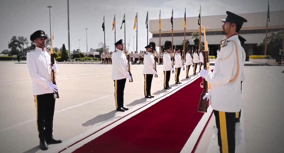 叙利亚新的仪仗队亮相，迎接泽连斯基访问。
4月5日，叙利亚迎来重要贵宾，他就是乌