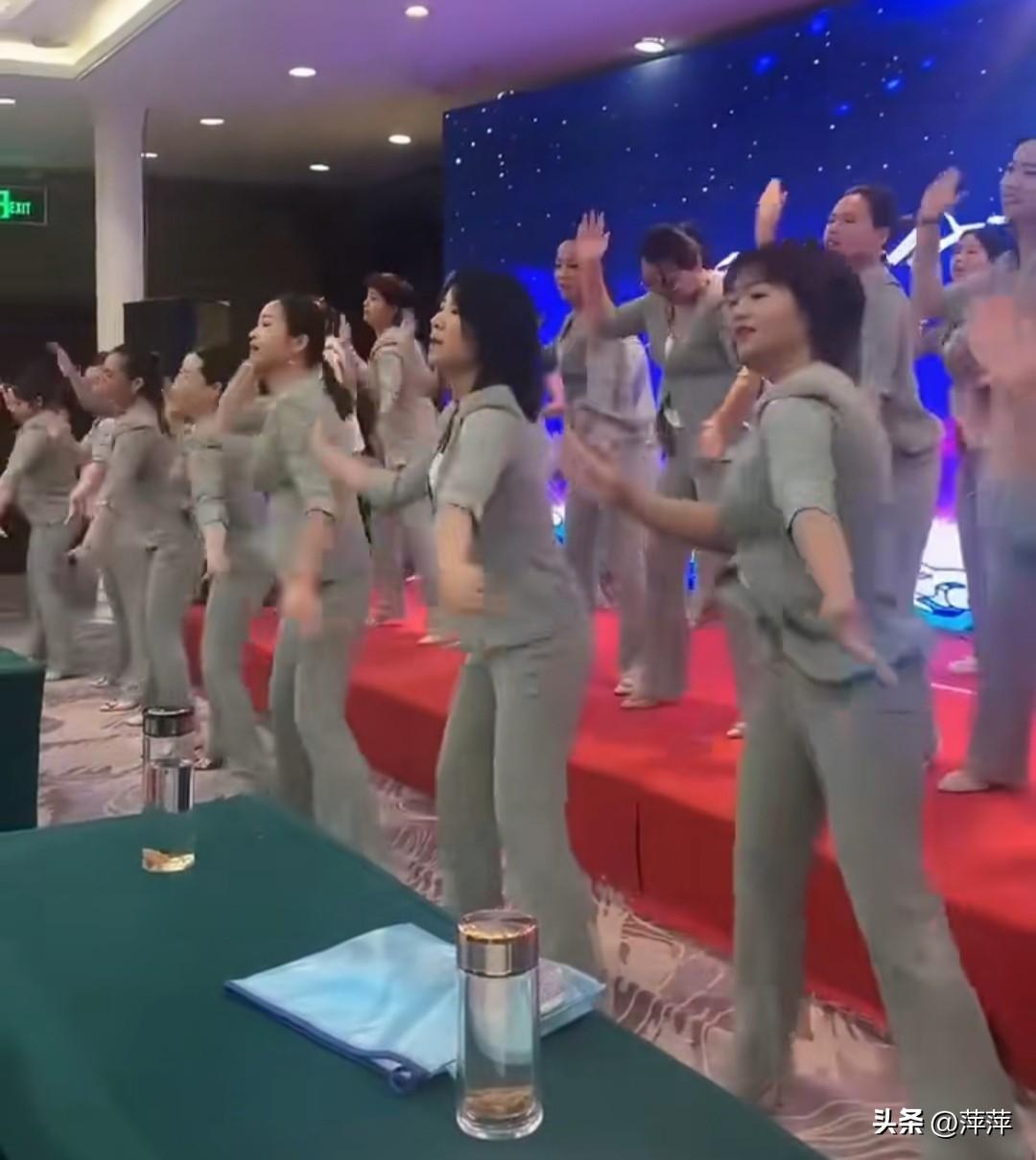 都是为了财富自由而努力的女士们，愿你们都能早日成功实现自己的梦想。