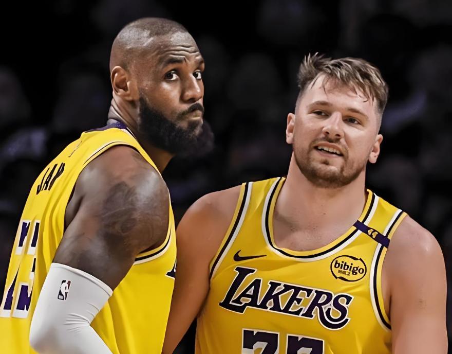 美媒知名评论员黑完詹姆斯又黑东契奇，啥话都往外说，为了流量啥也不管了！
今天美媒