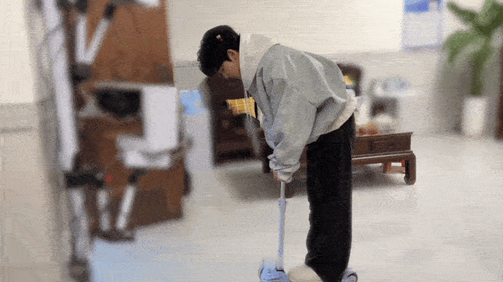 余宇涵发文告别我们的爸爸余宇涵录完娃综学会了和家人相处看得出来这档节目对于余宇涵