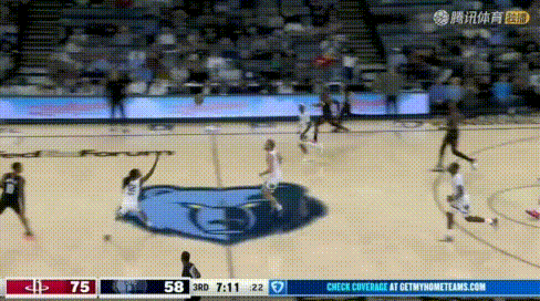 莫兰特冲不起来——真废了！
以往飞天遁地、空中闪躲腾挪的打法完全看不到了。难得冲