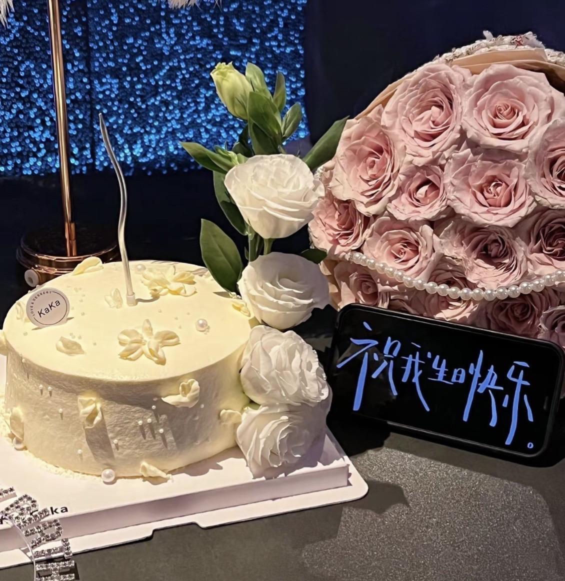 [礼物]Happybirthday[發][跳跳]岁岁平安[偷笑]岁岁喜...