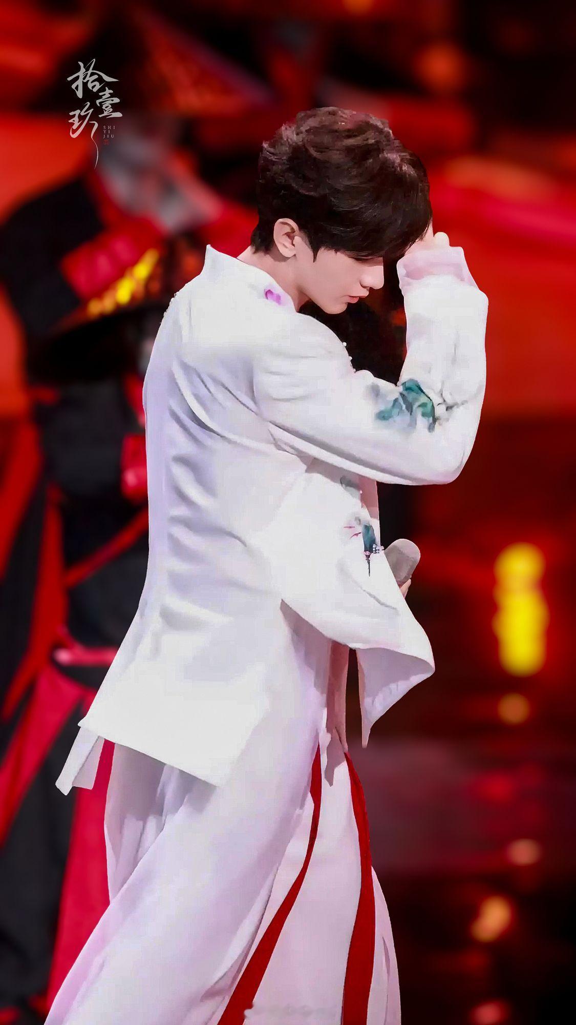 成毅狩谎 cy 成毅林彦廷成毅他是颜值，演技与风骨并存的优质演员。演技细腻入微，
