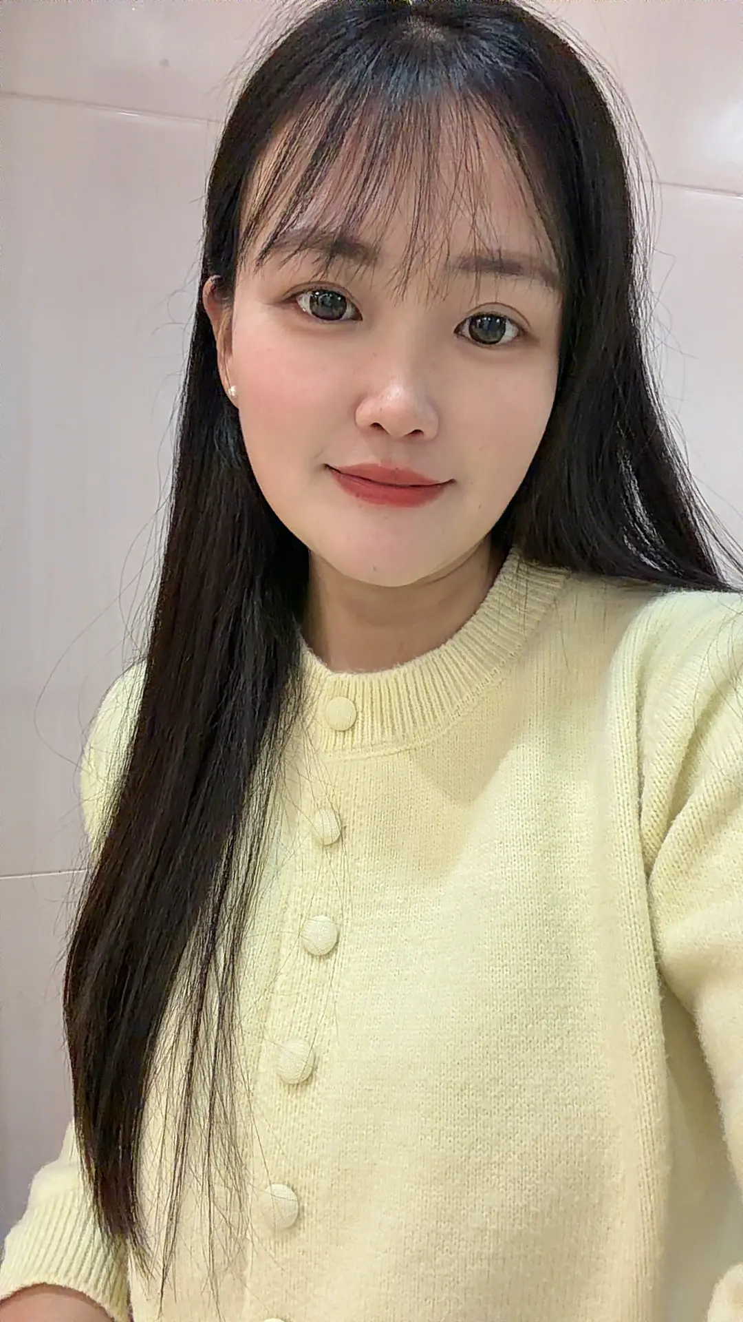 真正让一个女人枯萎的，不是穷，是心寒，那些越过越好的家，未必多有钱，但...