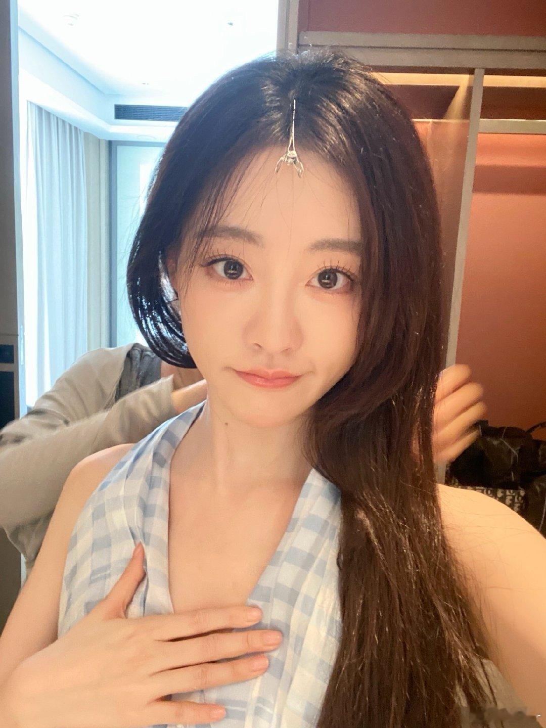 这跟和祝绪丹谈恋爱有什么区别 被祝绪丹的温柔狠狠拿捏了！录制间隙的挥手问候，夸赞